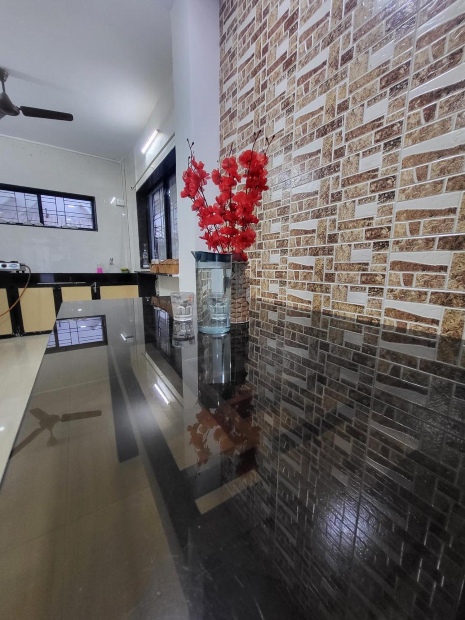 The Perfect Stays Para Disco Big Pool Cricket Turf Villa Lonavala Bagian luar foto