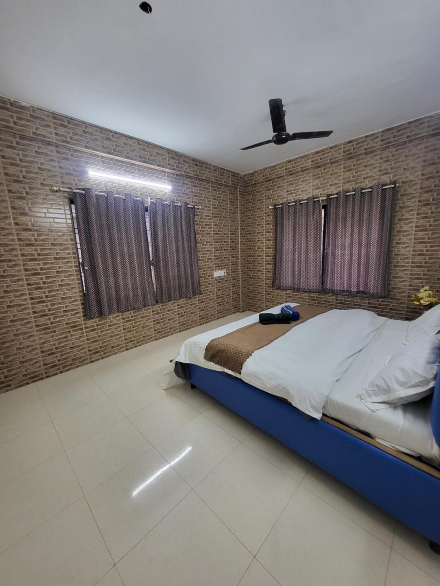 The Perfect Stays Para Disco Big Pool Cricket Turf Villa Lonavala Bagian luar foto