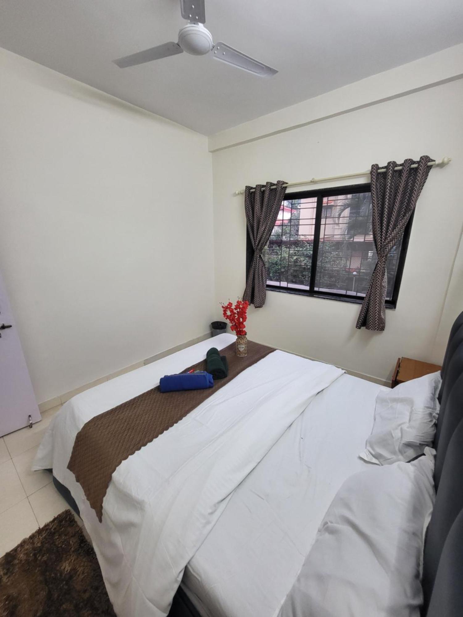 The Perfect Stays Para Disco Big Pool Cricket Turf Villa Lonavala Bagian luar foto