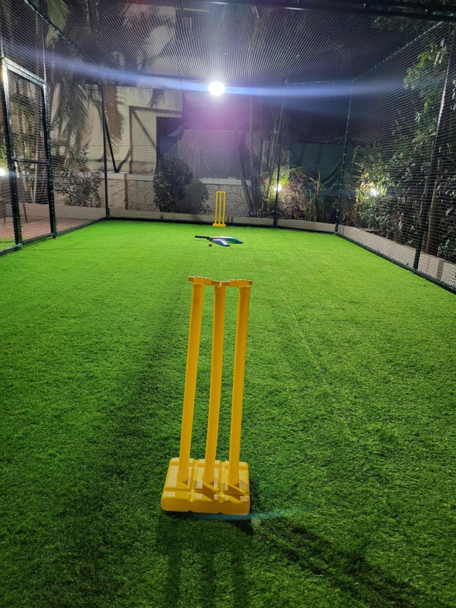 The Perfect Stays Para Disco Big Pool Cricket Turf Villa Lonavala Bagian luar foto